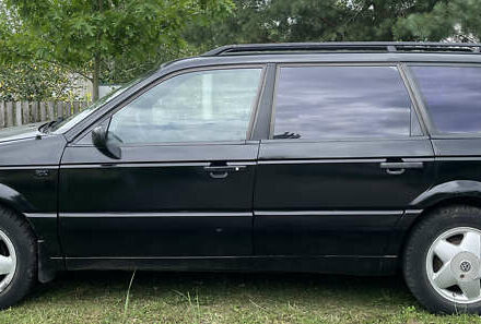 Чорний Фольксваген Пассат, об'ємом двигуна 1.78 л та пробігом 250 тис. км за 2150 $, фото 1 на Automoto.ua