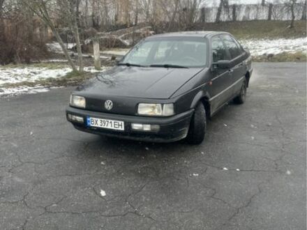 Черный Фольксваген Пассат, объемом двигателя 1.8 л и пробегом 300 тыс. км за 1550 $, фото 1 на Automoto.ua