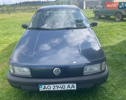 Черный Фольксваген Пассат, объемом двигателя 1.9 л и пробегом 400 тыс. км за 1200 $, фото 1 на Automoto.ua