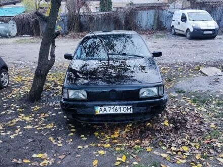 Черный Фольксваген Пассат, объемом двигателя 0 л и пробегом 448 тыс. км за 2100 $, фото 1 на Automoto.ua