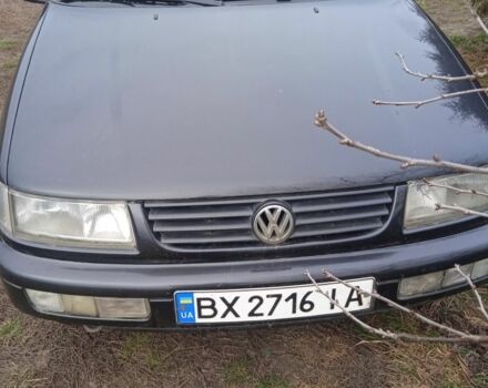 Черный Фольксваген Пассат, объемом двигателя 1.8 л и пробегом 382 тыс. км за 3200 $, фото 1 на Automoto.ua