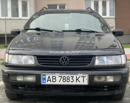 Черный Фольксваген Пассат, объемом двигателя 1.8 л и пробегом 415 тыс. км за 2299 $, фото 1 на Automoto.ua