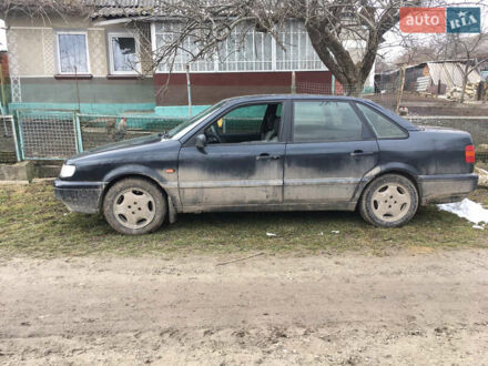 Фольксваген Пассат 1994 у Чемеровцах на Automoto.ua Чорний Фольксваген Пассат, об'ємом двигуна 1.8 л та пробігом 470 тис. км за 2600 $, фото 1 на Automoto.ua