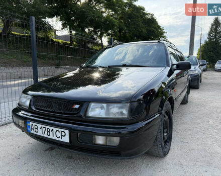 Черный Фольксваген Пассат, объемом двигателя 2.8 л и пробегом 274 тыс. км за 2650 $, фото 1 на Automoto.ua