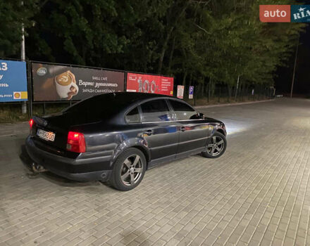 Чорний Фольксваген Пассат, об'ємом двигуна 1.8 л та пробігом 360 тис. км за 2250 $, фото 1 на Automoto.ua