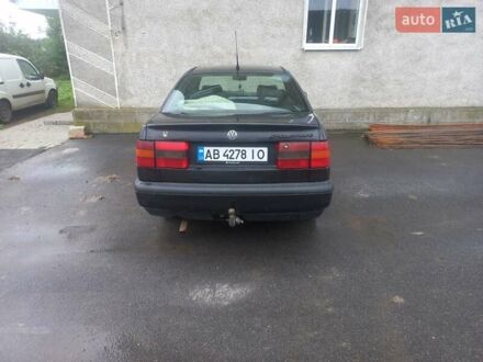 Чорний Фольксваген Пассат, об'ємом двигуна 1.8 л та пробігом 400 тис. км за 2250 $, фото 1 на Automoto.ua