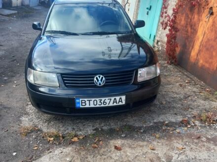 Черный Фольксваген Пассат, объемом двигателя 0 л и пробегом 470 тыс. км за 3000 $, фото 1 на Automoto.ua