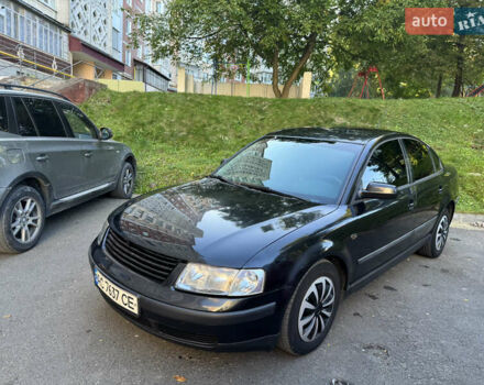 Черный Фольксваген Пассат, объемом двигателя 1.9 л и пробегом 420 тыс. км за 3100 $, фото 1 на Automoto.ua