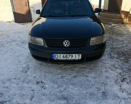 Черный Фольксваген Пассат, объемом двигателя 1.8 л и пробегом 280 тыс. км за 2800 $, фото 1 на Automoto.ua