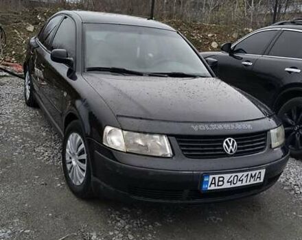 Черный Фольксваген Пассат, объемом двигателя 1.78 л и пробегом 520 тыс. км за 4200 $, фото 1 на Automoto.ua