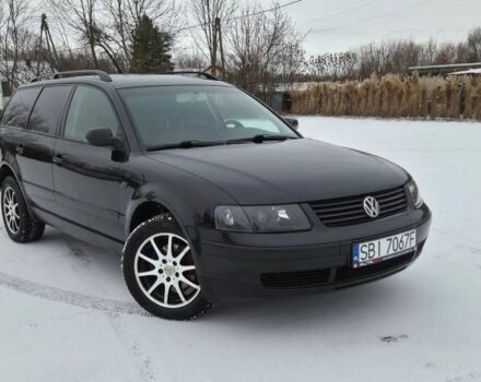 Черный Фольксваген Пассат, объемом двигателя 1.9 л и пробегом 268 тыс. км за 1300 $, фото 1 на Automoto.ua