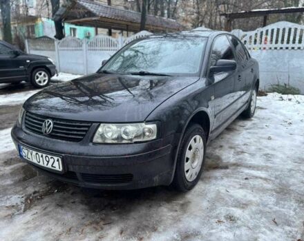Черный Фольксваген Пассат, объемом двигателя 1.9 л и пробегом 350 тыс. км за 2450 $, фото 1 на Automoto.ua
