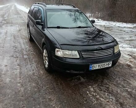 Чорний Фольксваген Пассат, об'ємом двигуна 1.8 л та пробігом 240 тис. км за 3300 $, фото 1 на Automoto.ua