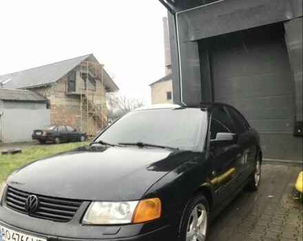 Черный Фольксваген Пассат, объемом двигателя 1.9 л и пробегом 400 тыс. км за 3300 $, фото 1 на Automoto.ua