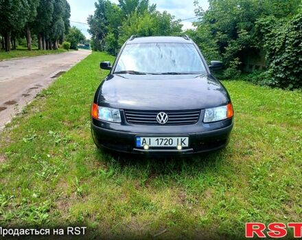 Черный Фольксваген Пассат, объемом двигателя 1.9 л и пробегом 280 тыс. км за 3800 $, фото 1 на Automoto.ua