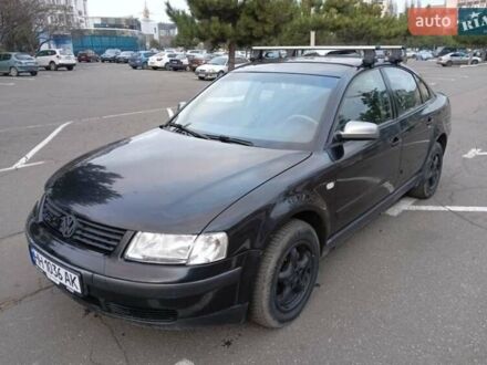 Черный Фольксваген Пассат, объемом двигателя 1.9 л и пробегом 175 тыс. км за 2150 $, фото 1 на Automoto.ua