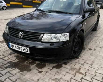 Черный Фольксваген Пассат, объемом двигателя 1.78 л и пробегом 554 тыс. км за 3200 $, фото 1 на Automoto.ua