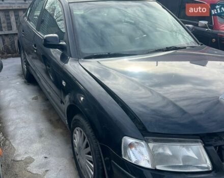 Черный Фольксваген Пассат, объемом двигателя 1.9 л и пробегом 300 тыс. км за 2300 $, фото 1 на Automoto.ua