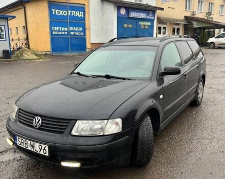 Черный Фольксваген Пассат, объемом двигателя 1.9 л и пробегом 500 тыс. км за 2100 $, фото 1 на Automoto.ua