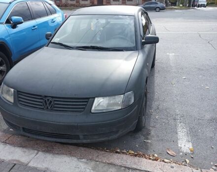 Черный Фольксваген Пассат, объемом двигателя 0 л и пробегом 360 тыс. км за 1800 $, фото 1 на Automoto.ua