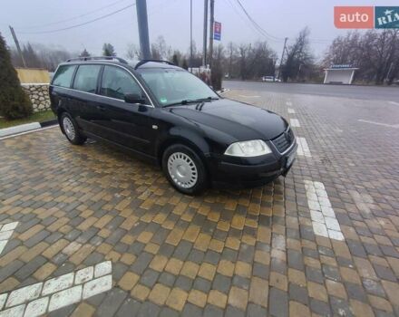 Черный Фольксваген Пассат, объемом двигателя 1.6 л и пробегом 239 тыс. км за 4300 $, фото 1 на Automoto.ua