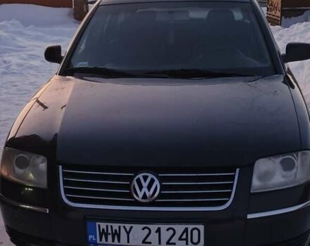 Черный Фольксваген Пассат, объемом двигателя 1.9 л и пробегом 300 тыс. км за 2000 $, фото 1 на Automoto.ua
