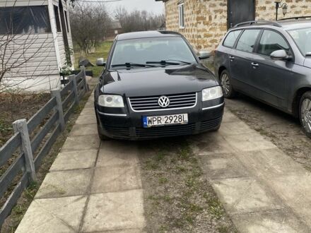 Черный Фольксваген Пассат, объемом двигателя 1.9 л и пробегом 385 тыс. км за 1600 $, фото 1 на Automoto.ua