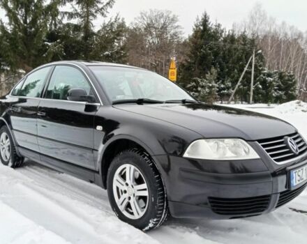 Черный Фольксваген Пассат, объемом двигателя 1.9 л и пробегом 265 тыс. км за 1750 $, фото 1 на Automoto.ua