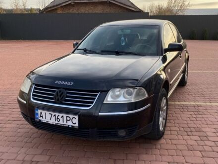 Черный Фольксваген Пассат, объемом двигателя 1.8 л и пробегом 300 тыс. км за 3250 $, фото 1 на Automoto.ua