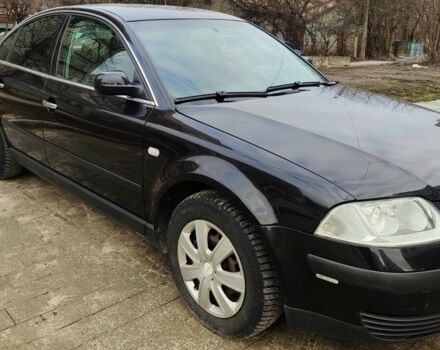 Черный Фольксваген Пассат, объемом двигателя 1.6 л и пробегом 205 тыс. км за 4500 $, фото 1 на Automoto.ua