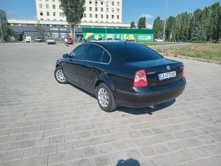 Фольксваген Пассат 2003 у Черкасах на Automoto.ua Чорний Фольксваген Пассат, об'ємом двигуна 2 л та пробігом 358 тис. км за 4600 $, фото 1 на Automoto.ua