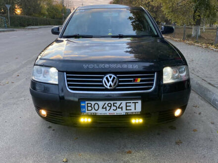 Черный Фольксваген Пассат, объемом двигателя 1.78 л и пробегом 318 тыс. км за 4800 $, фото 1 на Automoto.ua