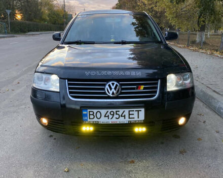 Черный Фольксваген Пассат, объемом двигателя 1.78 л и пробегом 318 тыс. км за 4800 $, фото 1 на Automoto.ua