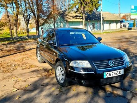 Черный Фольксваген Пассат, объемом двигателя 1.8 л и пробегом 370 тыс. км за 4500 $, фото 1 на Automoto.ua