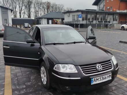 Черный Фольксваген Пассат, объемом двигателя 2 л и пробегом 300 тыс. км за 4800 $, фото 1 на Automoto.ua