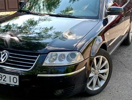 Черный Фольксваген Пассат, объемом двигателя 2.8 л и пробегом 208 тыс. км за 5600 $, фото 1 на Automoto.ua