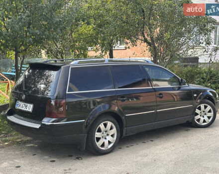 Черный Фольксваген Пассат, объемом двигателя 2.5 л и пробегом 306 тыс. км за 3500 $, фото 1 на Automoto.ua