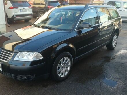 Фольксваген Пассат 2004 в Черкассах на Automoto.ua Черный Фольксваген Пассат, объемом двигателя 2 л и пробегом 274 тыс. км за 4300 $, фото 1 на Automoto.ua