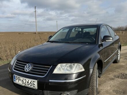 Черный Фольксваген Пассат, объемом двигателя 1.9 л и пробегом 443 тыс. км за 2400 $, фото 1 на Automoto.ua
