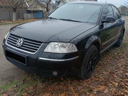 Черный Фольксваген Пассат, объемом двигателя 1.78 л и пробегом 400 тыс. км за 4700 $, фото 1 на Automoto.ua