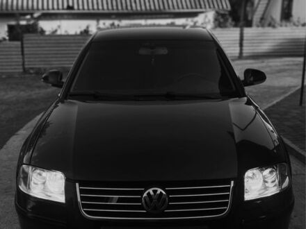 Черный Фольксваген Пассат, объемом двигателя 1.8 л и пробегом 265 тыс. км за 4600 $, фото 1 на Automoto.ua