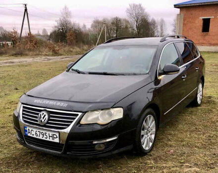 Черный Фольксваген Пассат, объемом двигателя 1.9 л и пробегом 300 тыс. км за 5100 $, фото 1 на Automoto.ua