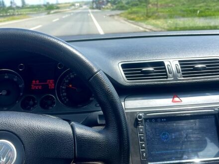 Черный Фольксваген Пассат, объемом двигателя 2 л и пробегом 230 тыс. км за 5200 $, фото 1 на Automoto.ua