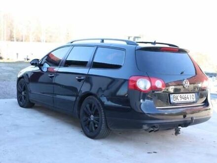 Черный Фольксваген Пассат, объемом двигателя 1.6 л и пробегом 215 тыс. км за 5900 $, фото 1 на Automoto.ua