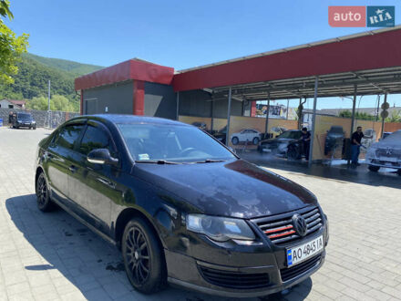 Фольксваген Пассат 2005 у Виноградове на Automoto.ua Чорний Фольксваген Пассат, об'ємом двигуна 1.97 л та пробігом 264 тис. км за 6200 $, фото 1 на Automoto.ua
