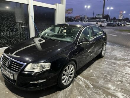 Черный Фольксваген Пассат, объемом двигателя 3.6 л и пробегом 277 тыс. км за 5200 $, фото 1 на Automoto.ua
