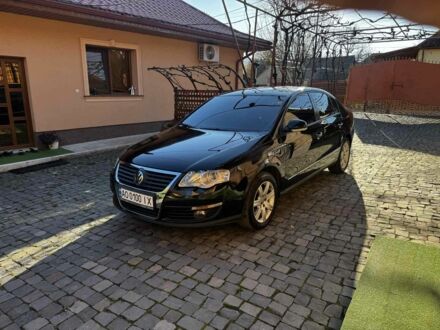 Черный Фольксваген Пассат, объемом двигателя 2 л и пробегом 297 тыс. км за 4999 $, фото 1 на Automoto.ua