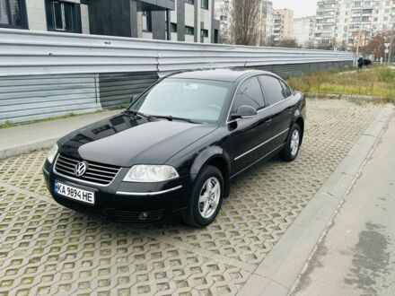 Черный Фольксваген Пассат, объемом двигателя 1.8 л и пробегом 200 тыс. км за 4750 $, фото 1 на Automoto.ua