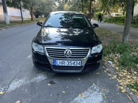 Чорний Фольксваген Пассат, об'ємом двигуна 2 л та пробігом 300 тис. км за 2500 $, фото 1 на Automoto.ua