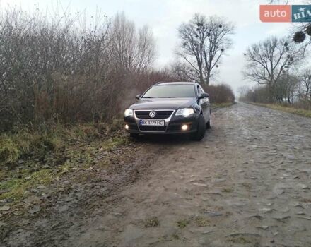 Чорний Фольксваген Пассат, об'ємом двигуна 1.6 л та пробігом 290 тис. км за 7000 $, фото 1 на Automoto.ua